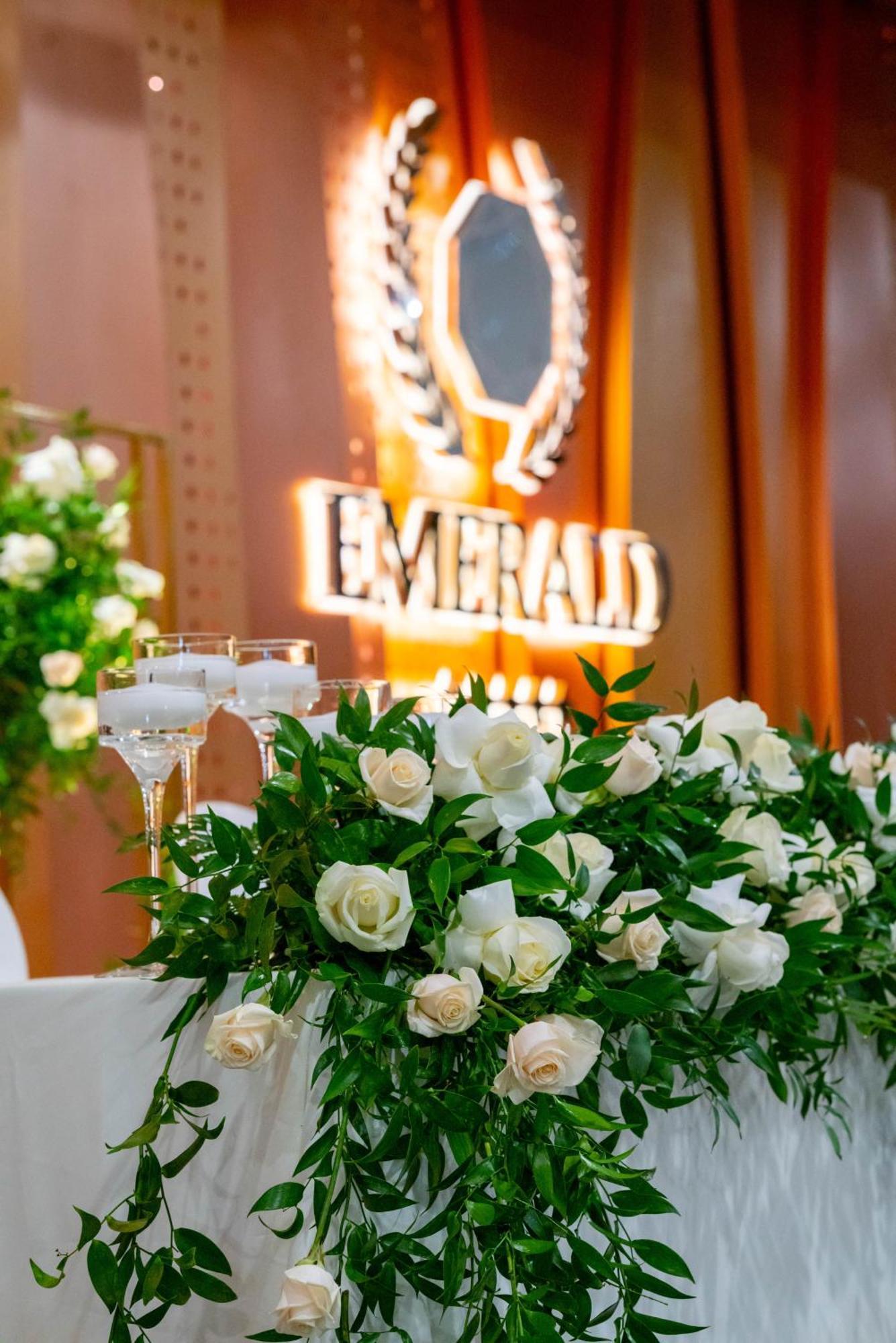 Emerald Hotel Prisztina Zewnętrze zdjęcie